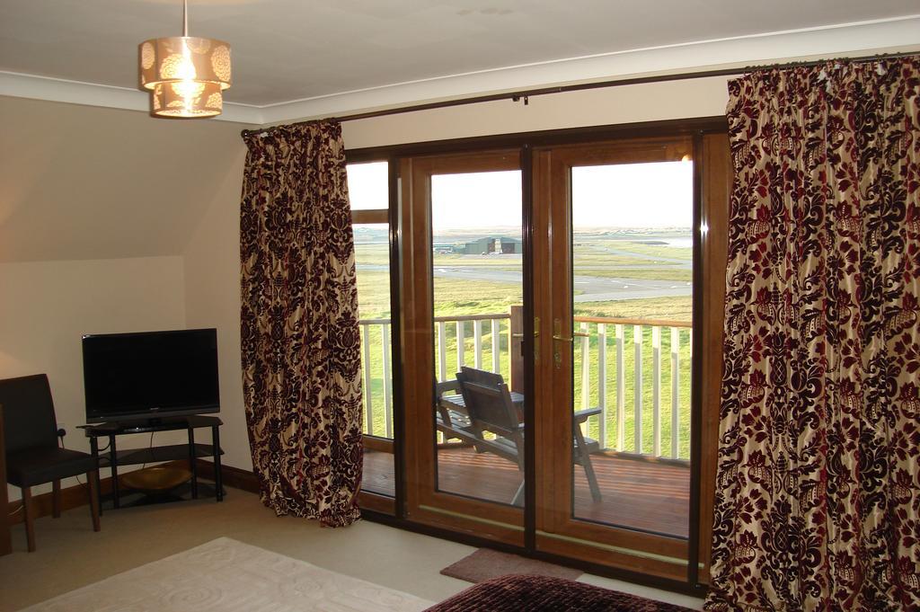 Solas Guest House Sandwick  Экстерьер фото